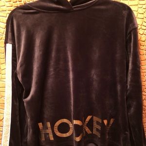 Girl’s active sweatshirt